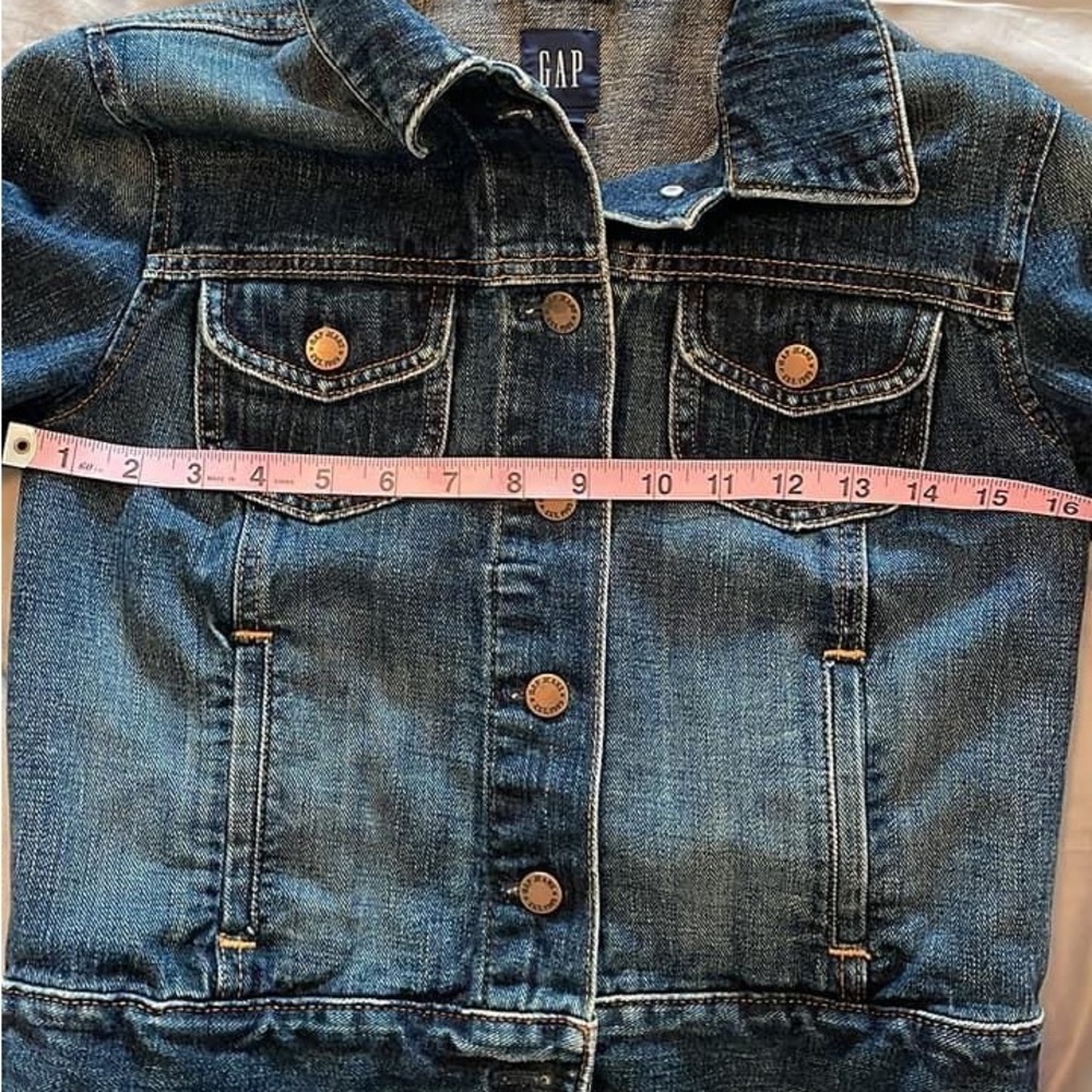 Gap dark blue denim jean jacket, slightly cropped length, size S - Picture 5 of 6